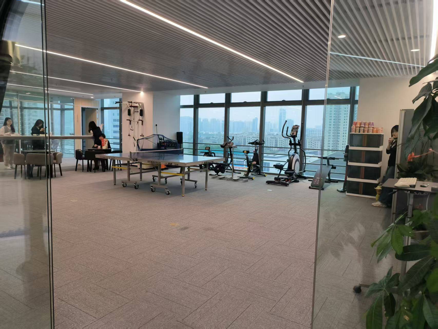 健身休闲区